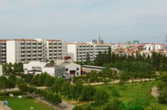 <b>湖北职业技术学院</b>